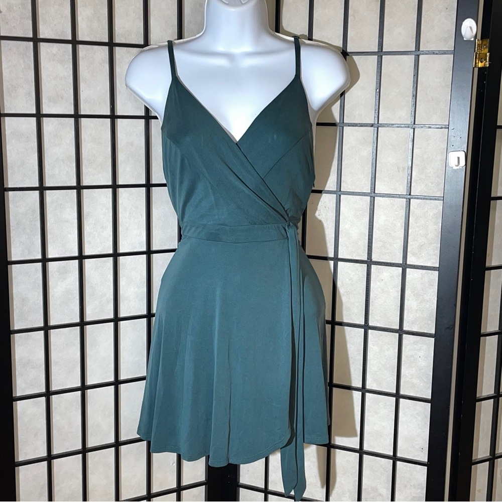 Kimchi Blue ladies mini dress size medium